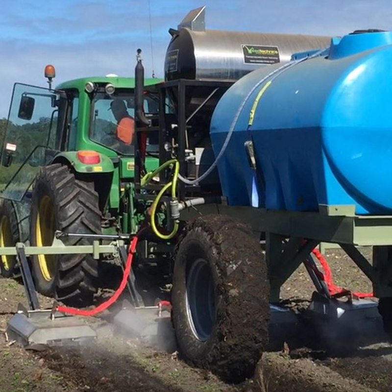 blue_tank_with_tractor